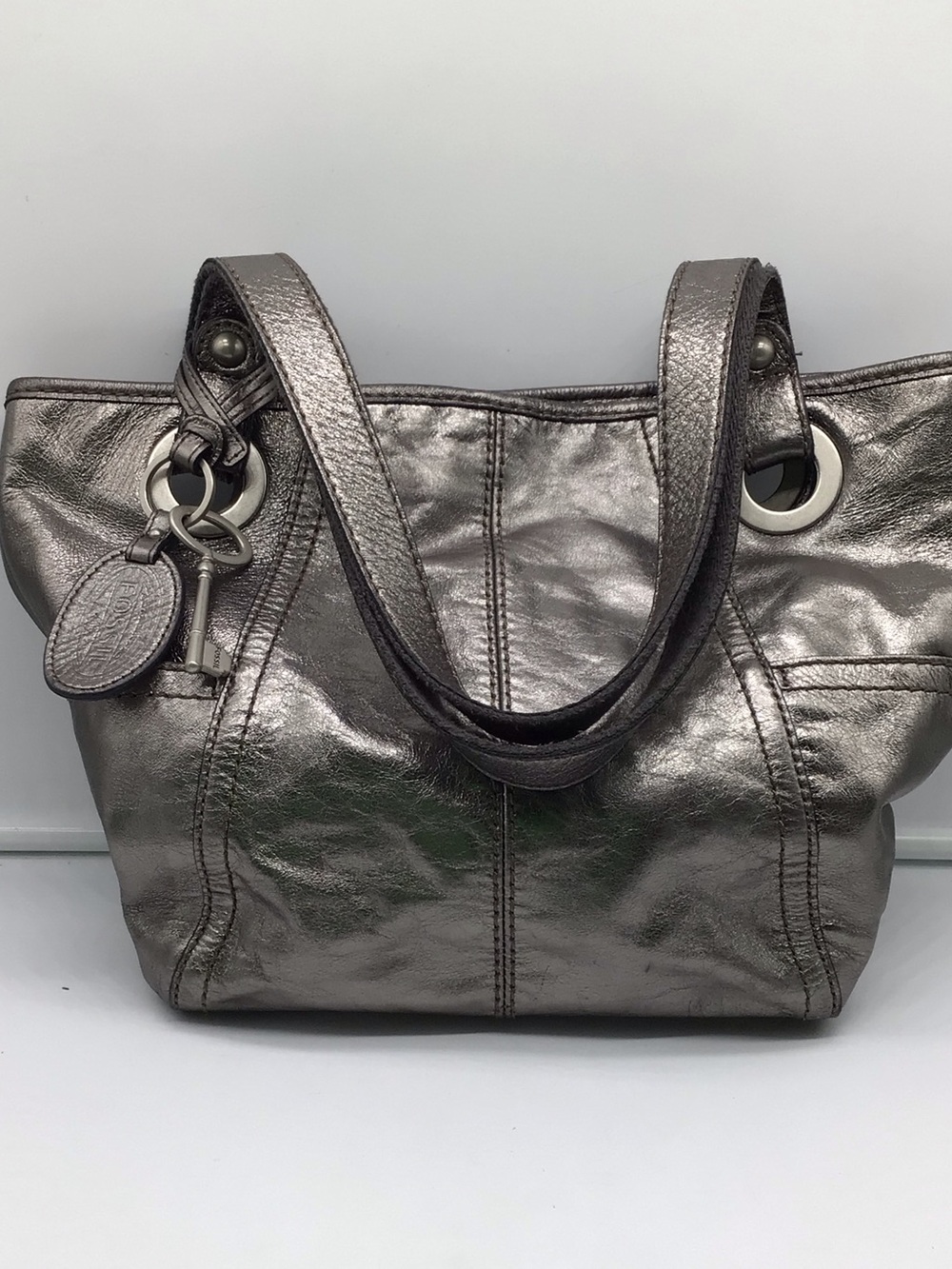 Vintage Fossil Metallic Silver Shimmer Leather ShoulderCarry Tote